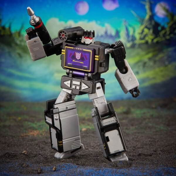 Transformers Legacy Evolution Soundblaster Product Image  (110 of 115)